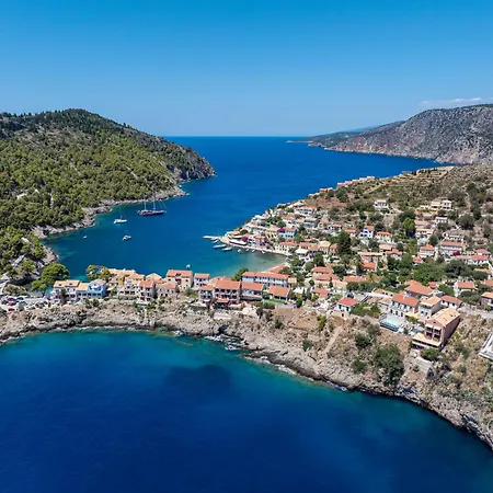 Lägenhet Assos Rockshore
